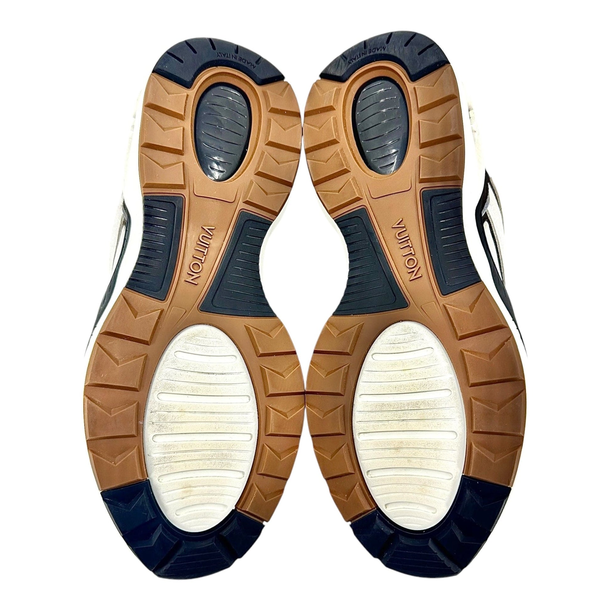 18686127-2005-47ab-a127-9bb9777e45b3