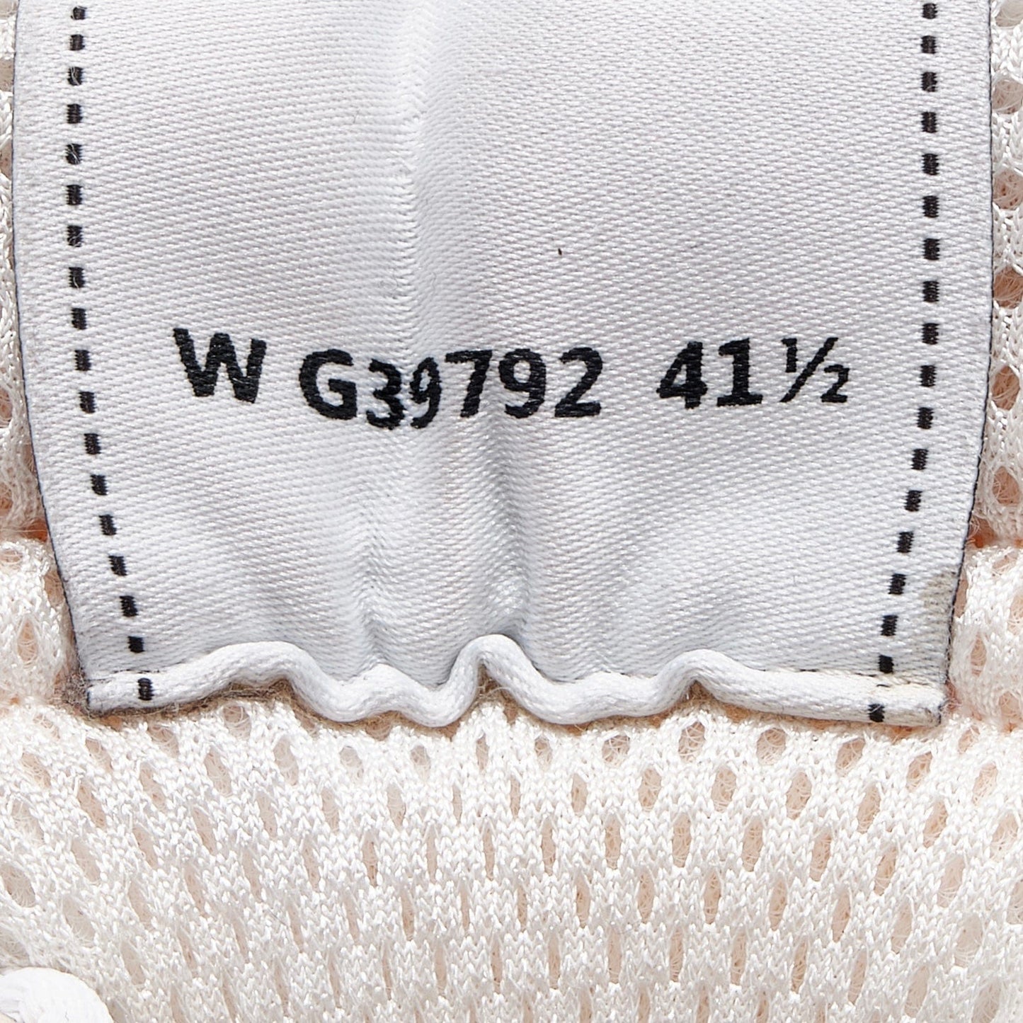 1886690e-7584-4e24-9f17-5eaae68fe731