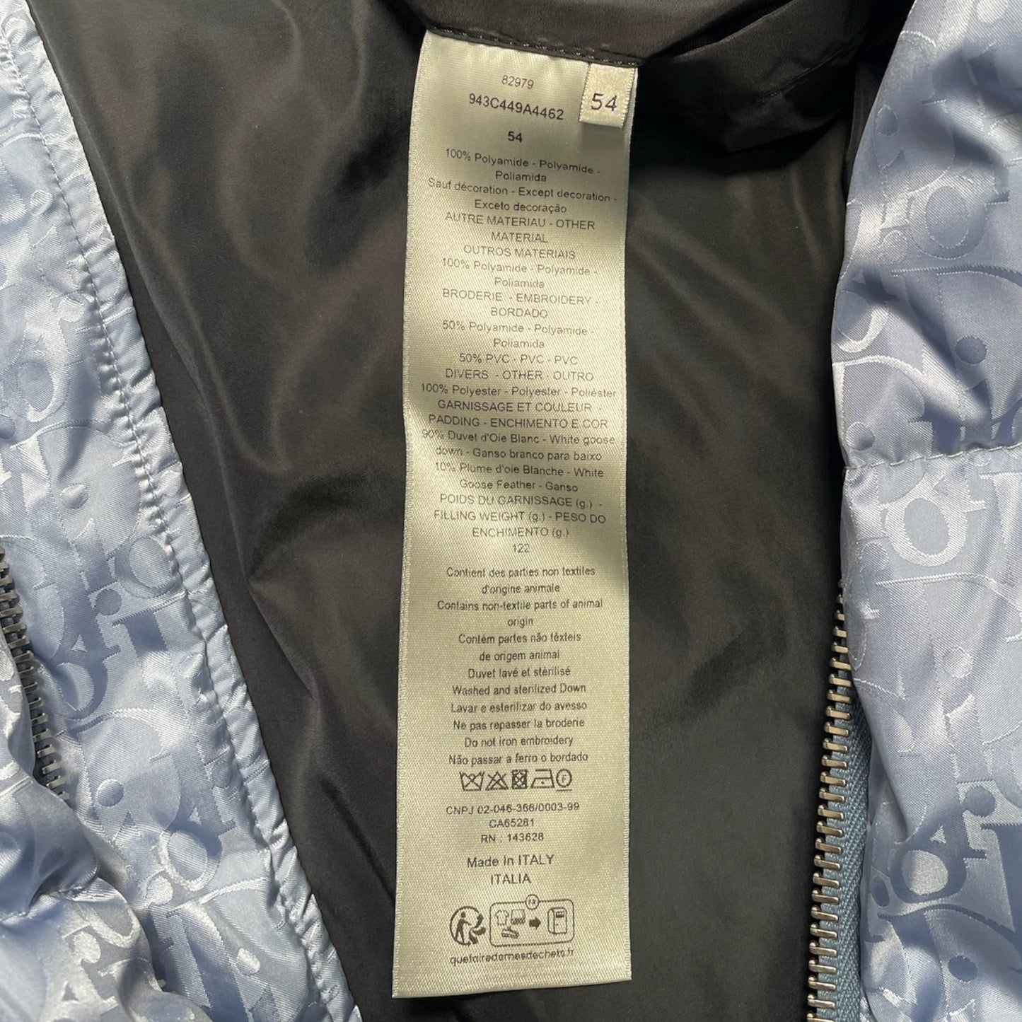 2282df2f-c5b3-45fa-8a91-36eac54e14e1