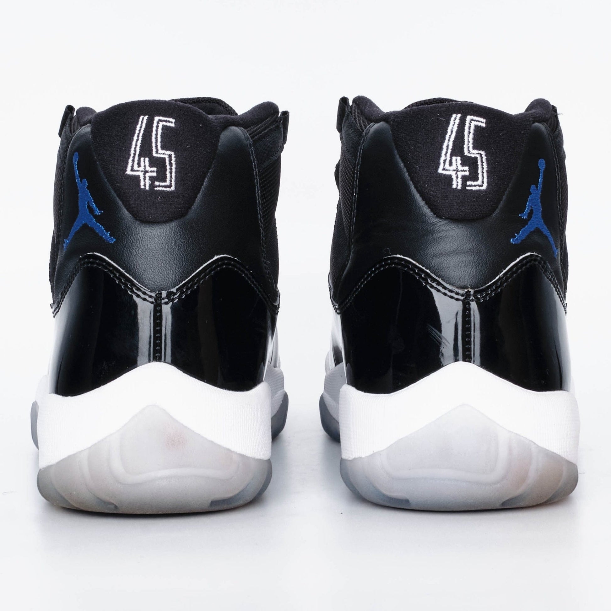 40c224fe-203b-498a-96b3-5033bd0a4a27