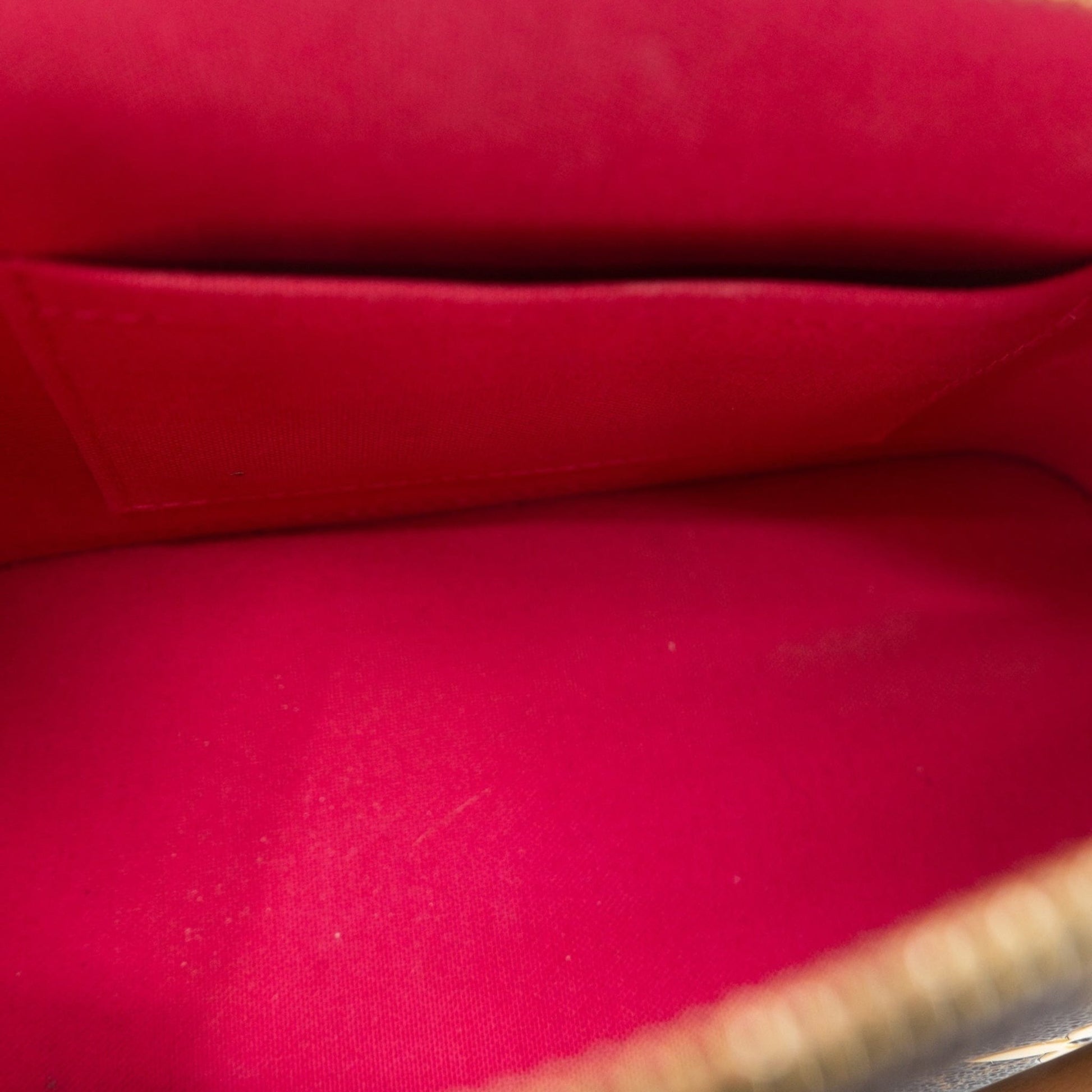 551e1f06-85eb-4f89-8364-972785349047