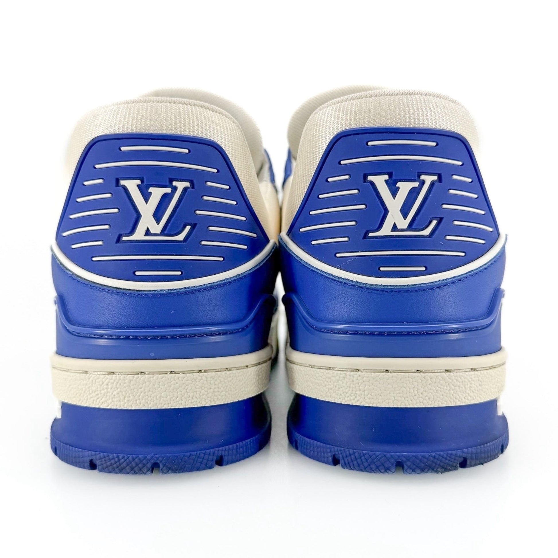 b285fded-d053-42b0-b72d-632f0a682512