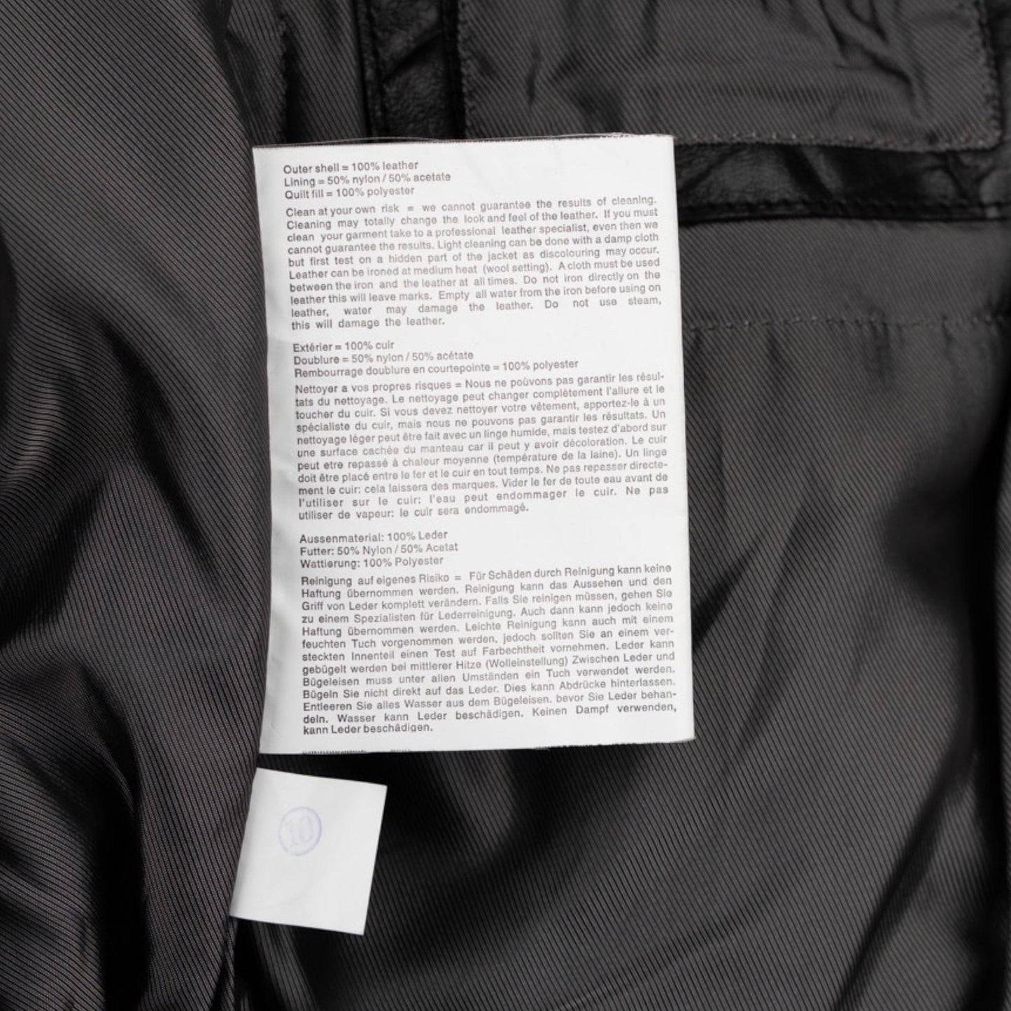 e3b51e49-7d44-43a5-8cec-c85257aa18de