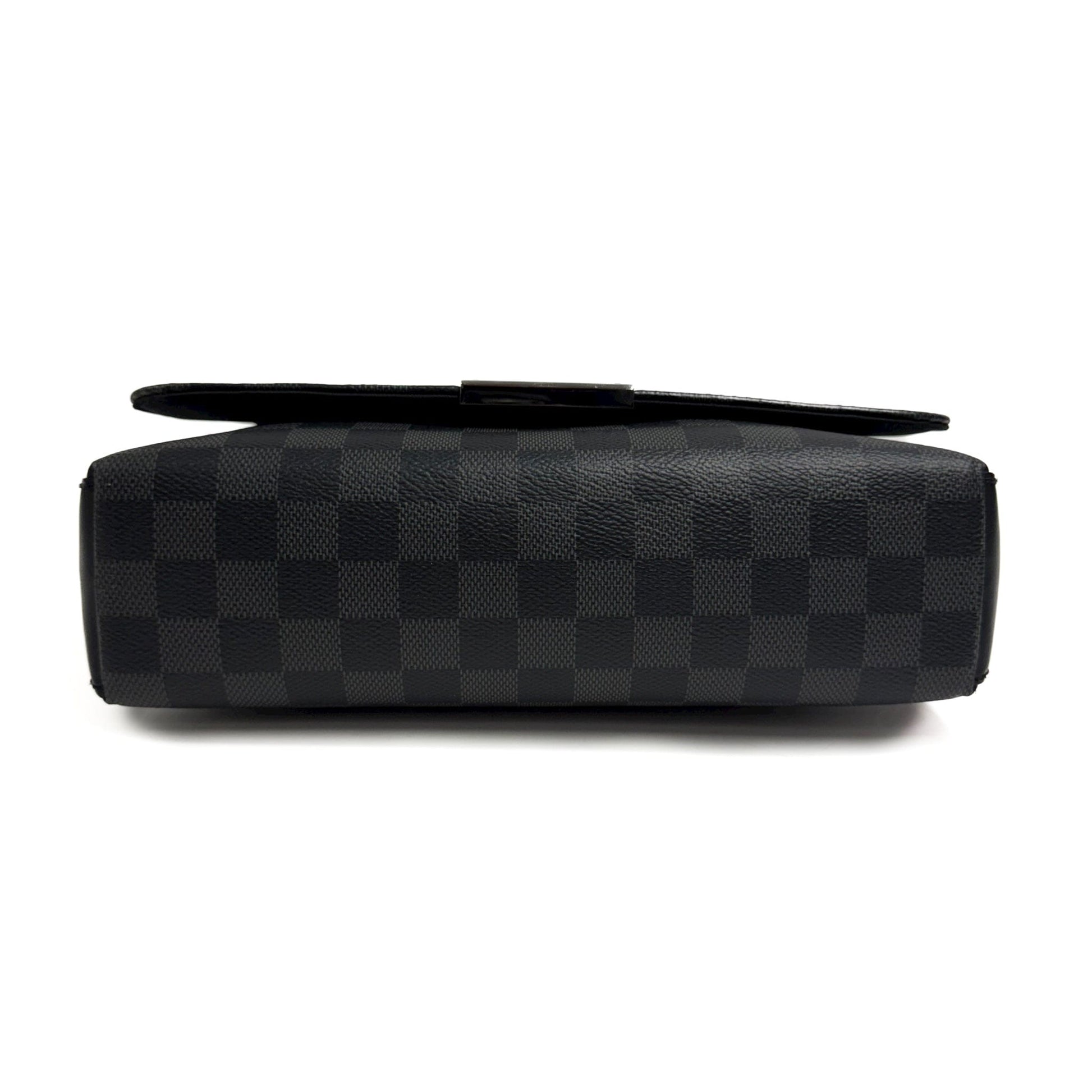 29d30fa3-6c1b-40e1-9d7d-fd117b14f520