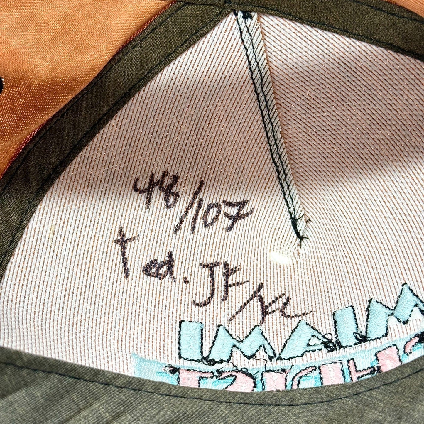 725ff38e-933a-458b-a1e3-f5995baf5357