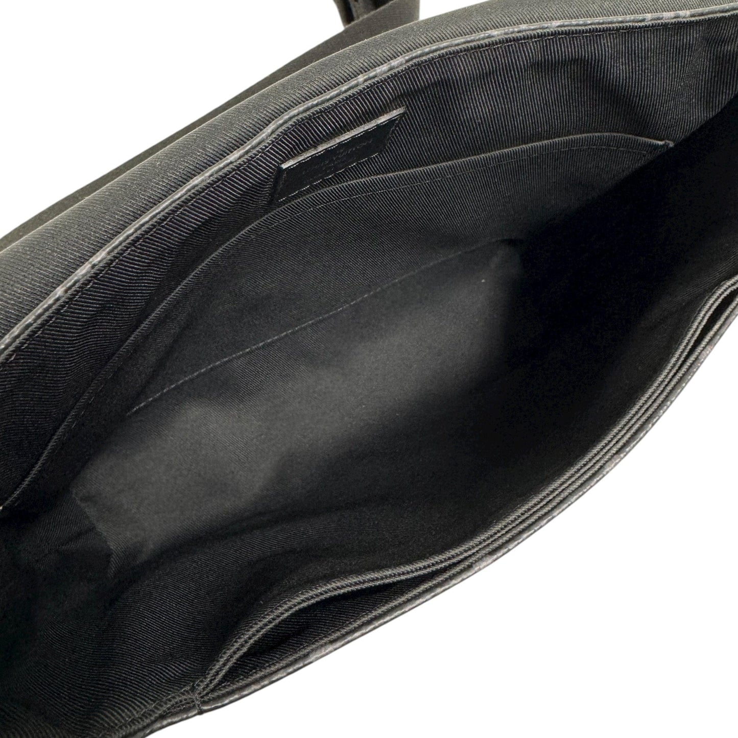 78b72eb4-3da2-4f9f-93ee-85e23c7fac52