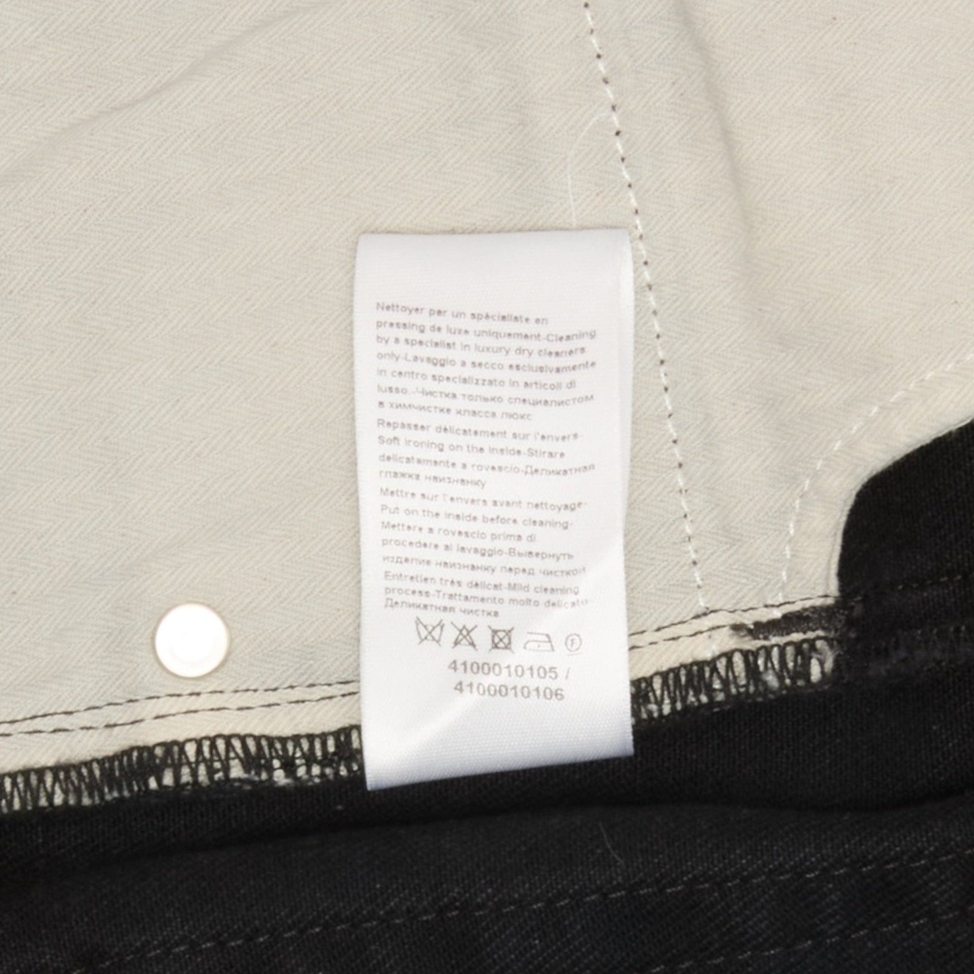 b188a645-c6f3-4ee2-ba68-02f80ee0d503