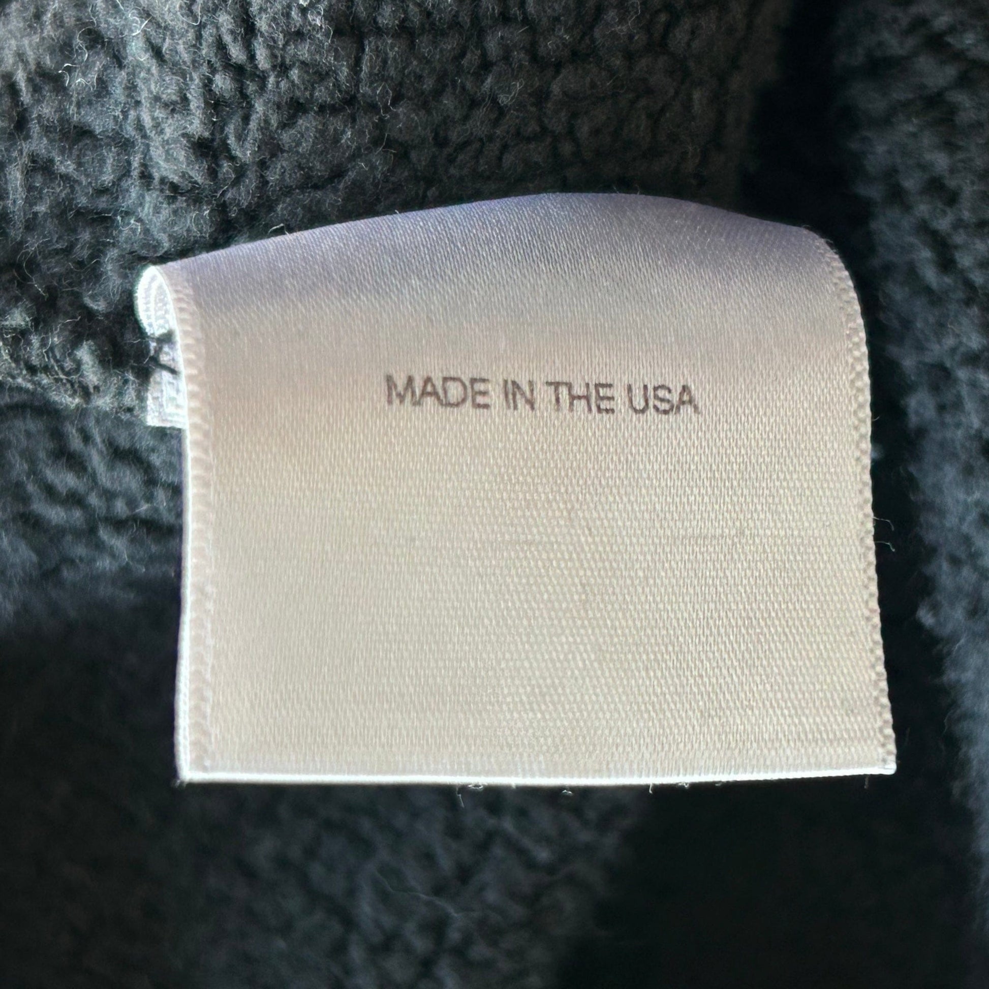 c7b5a3dd-8df7-4781-b5c8-bf45bd9aeab9