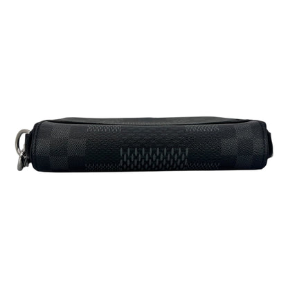 da3fcd3e-8bce-47f7-a629-7269408871bc