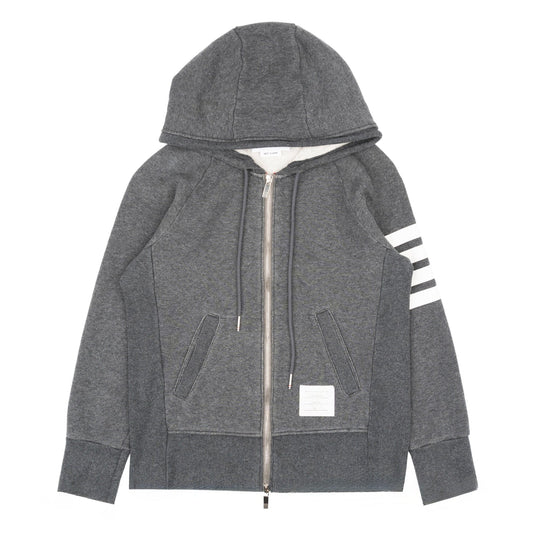 fe048084-d1dd-4f92-82f6-b13ea5e05e82